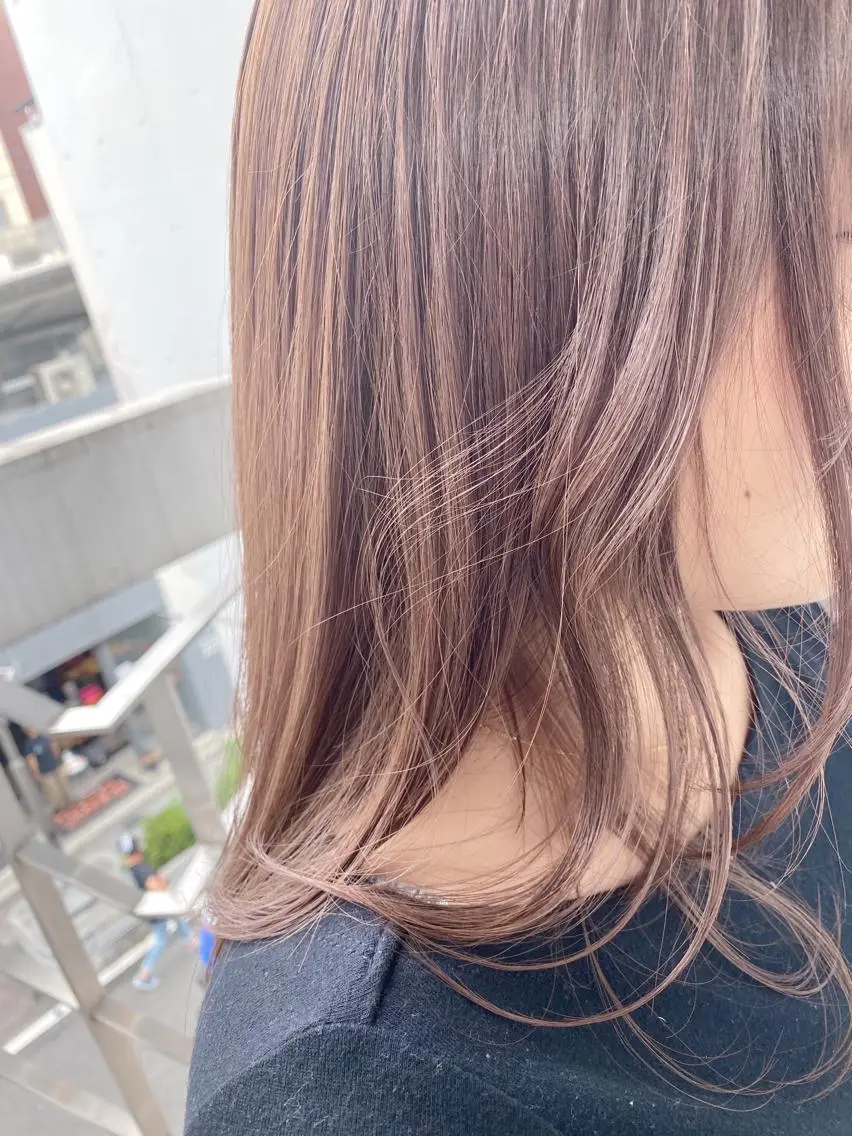 セミロング カラー パーマ ヘアアレンジ ベージュカラー ブリーチ ケアブリーチ 透明感カラー ハイトーンカラー ヘアカラー トリートメント ヘアセット ✨ハイクオリティ✨ 山本香也のヘアスタイル