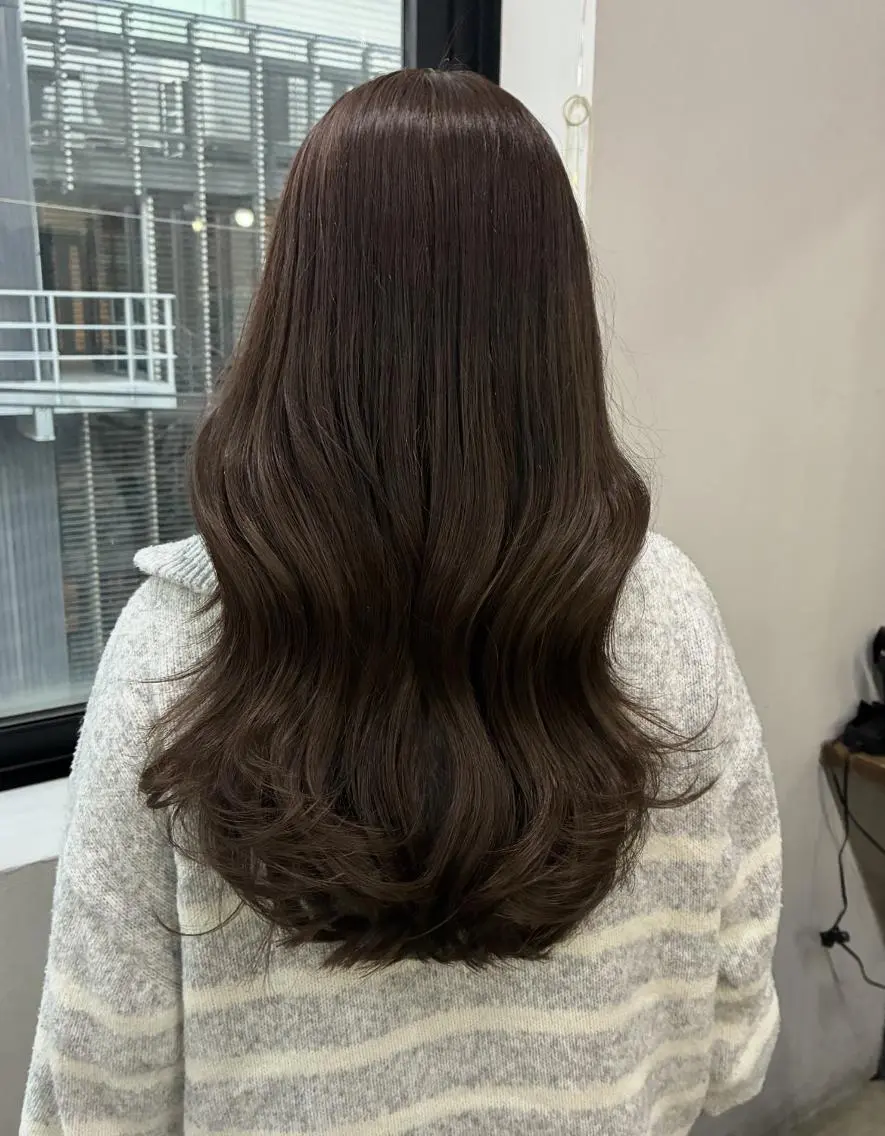ロング カラー 透明感カラー 髪質改善 似合わせカット ヘアカラー トリートメント loty すずなのヘアスタイル
