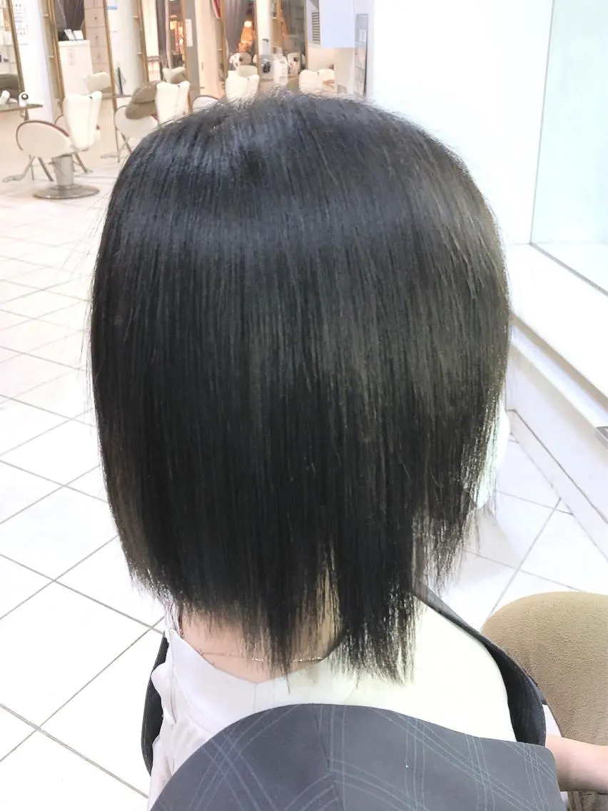 ショート カラー 保住 亮太のヘアスタイル