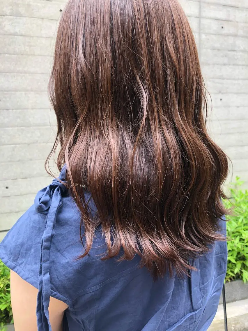 セミロング ヘアカラー トリートメント ✨色持ちの良い艶 カラー✨蟹江真世のヘアスタイル
