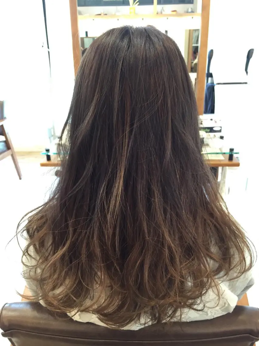 ミディアム セミロング ロング カラー パーマ ブルーカラー ブルージュ グラデーションカラー TOPstylist ✂️フセケイタ✂️のヘアスタイル