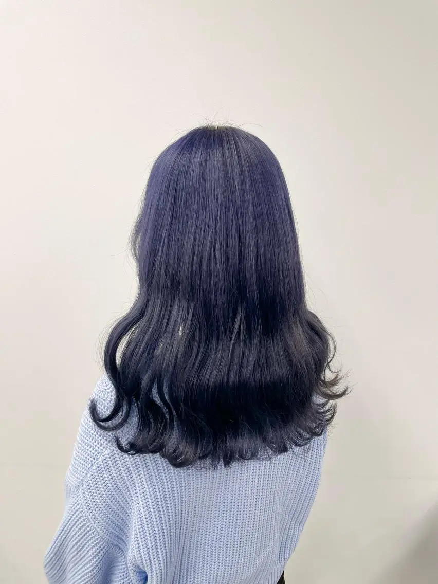 ロング カラー ブルーカラー ブルーラベンダー ラベンダーカラー ラベンダー💜 グレージュ🩶のヘアスタイル