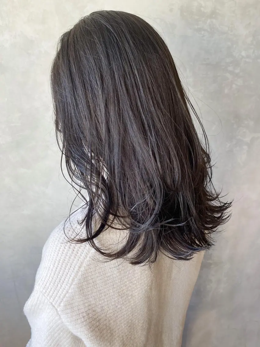 ミディアム カラー パーマ ヘアアレンジ くびれヘア くびれレイヤー レイヤーカット ITbyALBUM 中野店のヘアスタイル