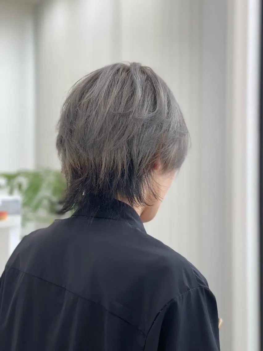 セミロング カラー メンズ メンズウルフカット ベージュカラー ウルフカット Hirose Ryoのヘアスタイル