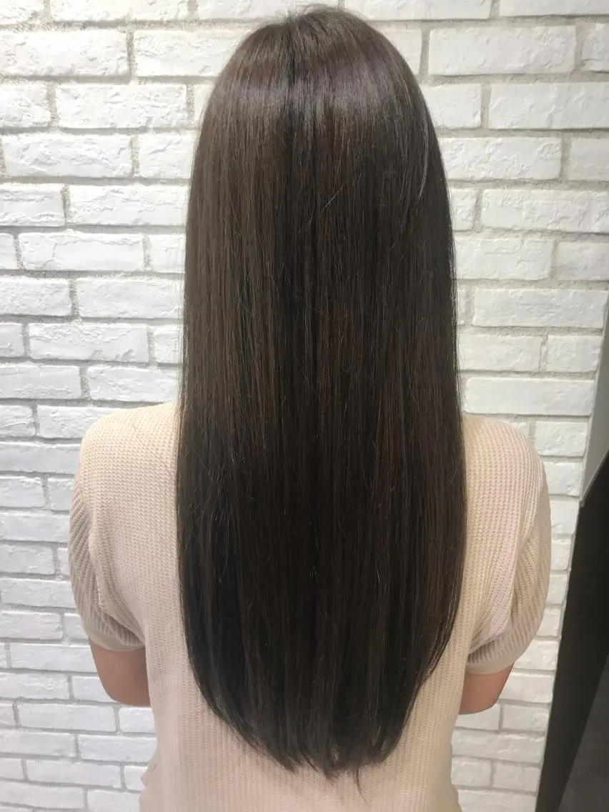 ロング カラー 透明感カラー イルミナカラー 米良 志織のヘアスタイル