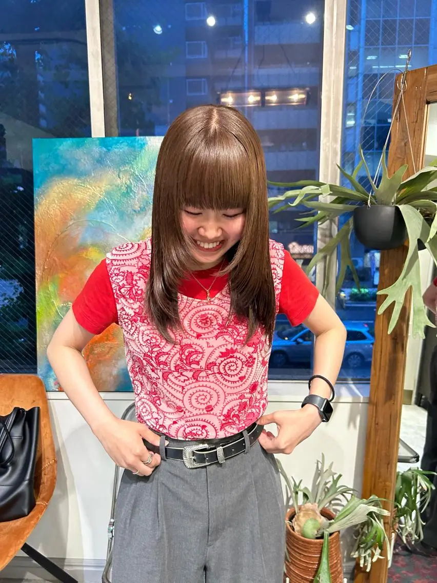 ミディアム カラー 薄暮 マツイ　レンのヘアスタイル