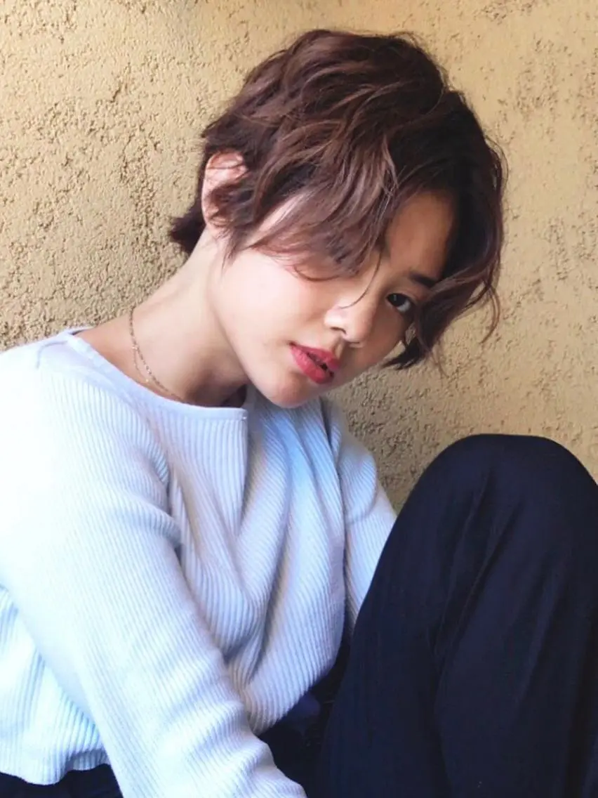 ショート パーマ moanin モーニンのヘアスタイル