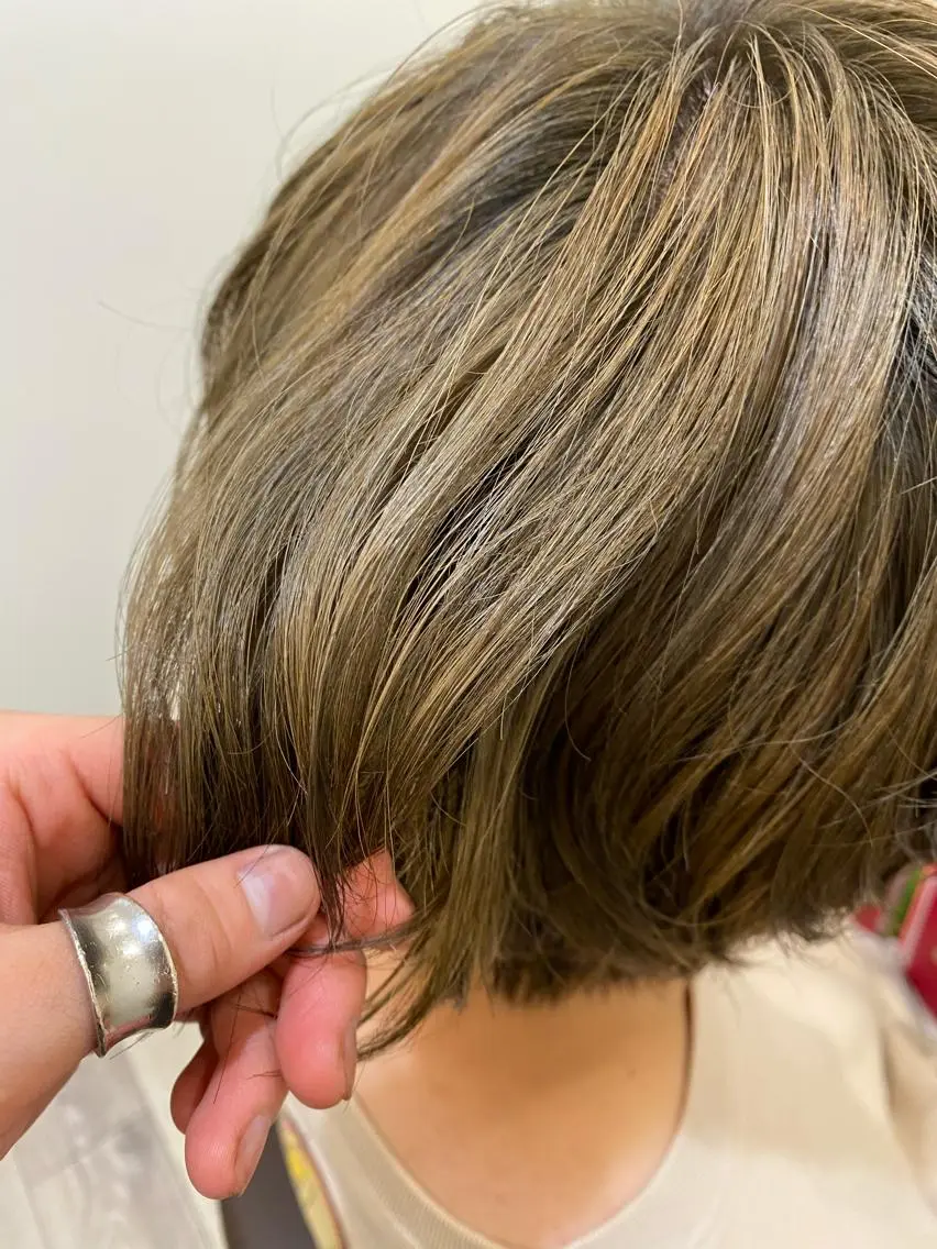 ショート カラー ハイライトカラー ハイライト マツモト カラー/ショートボブのヘアスタイル