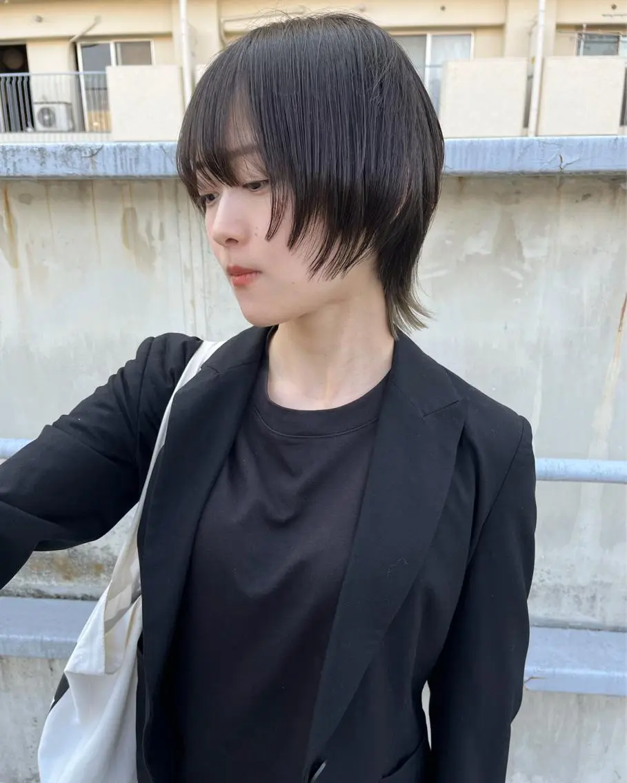 ショート カラー ハイトーン/ショート 村上淳乃🐥のヘアスタイル