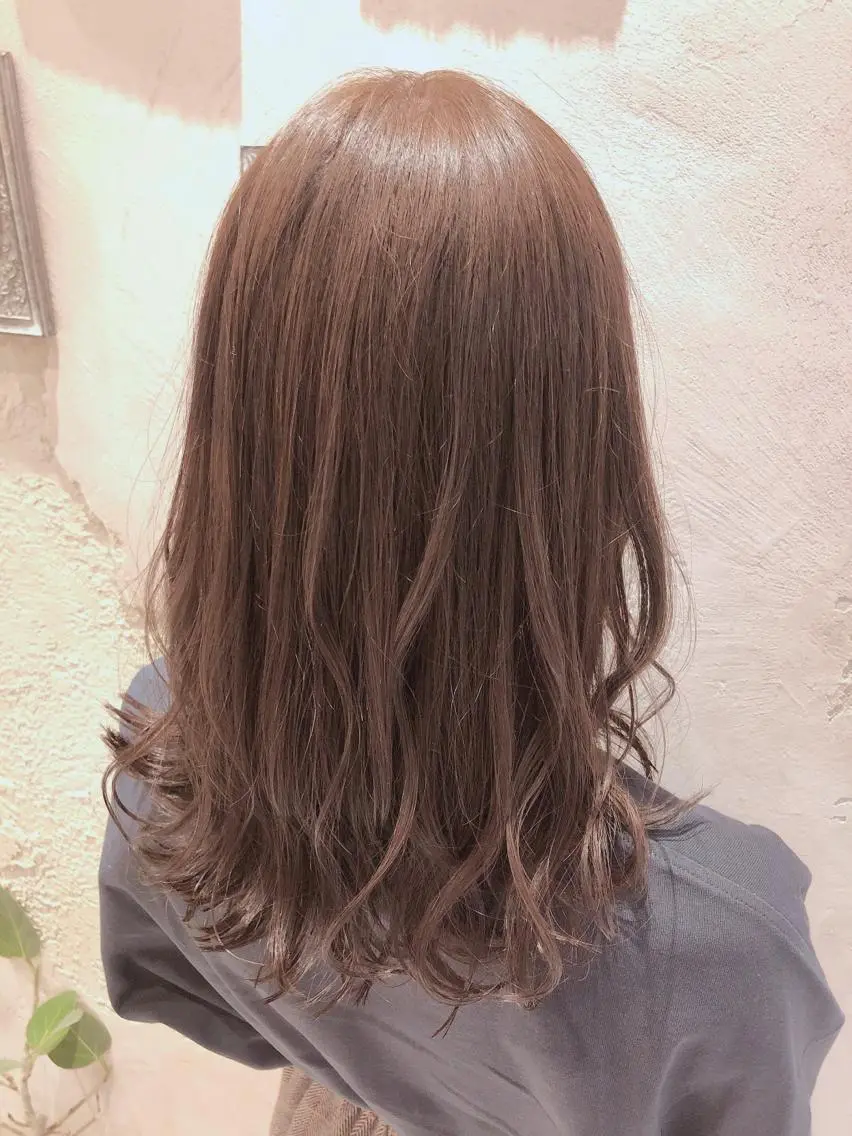 ミディアム アッシュ カット ヘアカラー トリートメント 代表山口ひな 髪質改善のプロのヘアスタイル