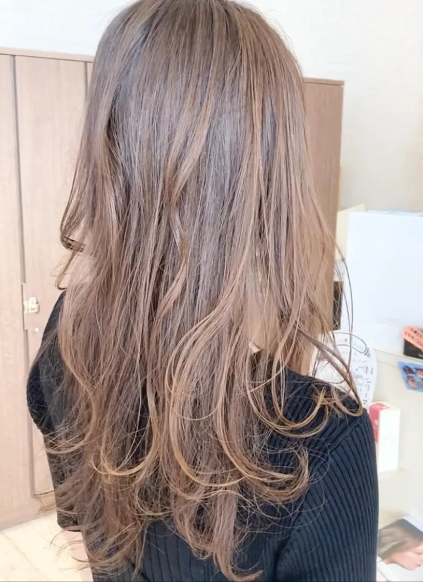 ロング カラー パーマ 斉藤 三千夫のヘアスタイル