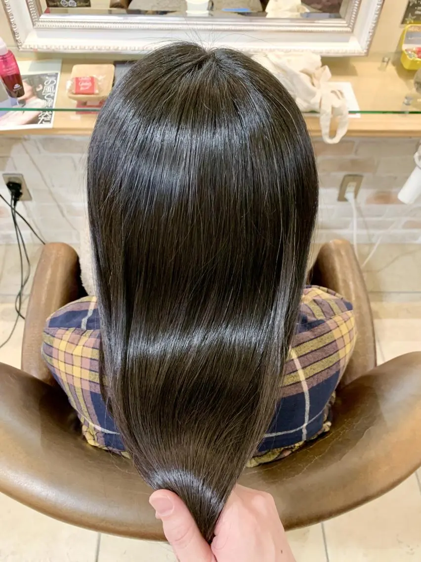 ロング 髪質改善 トリートメント 山下 直人のヘアスタイル