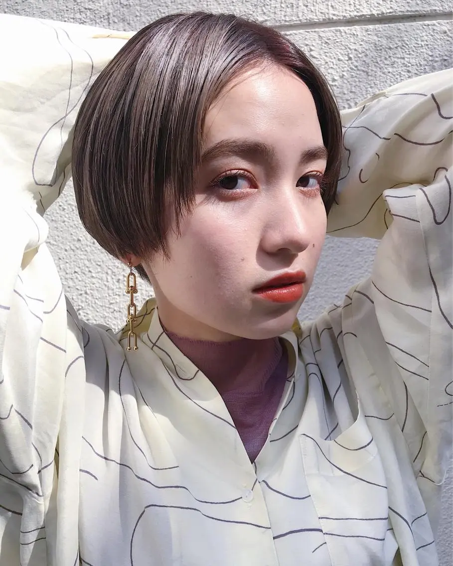 ショート ラベンダーベージュ enne /YUI🥣のヘアスタイル