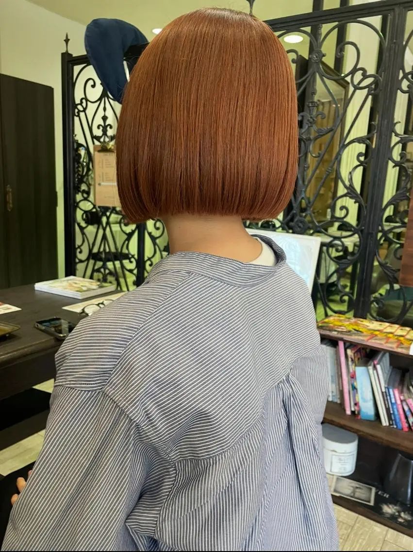 ショート カラー ブラウンカラー インナーカラー ボブ 髪質改善 レイヤーカット 韓国ボブ👩🇰🇷 小野絢未のヘアスタイル