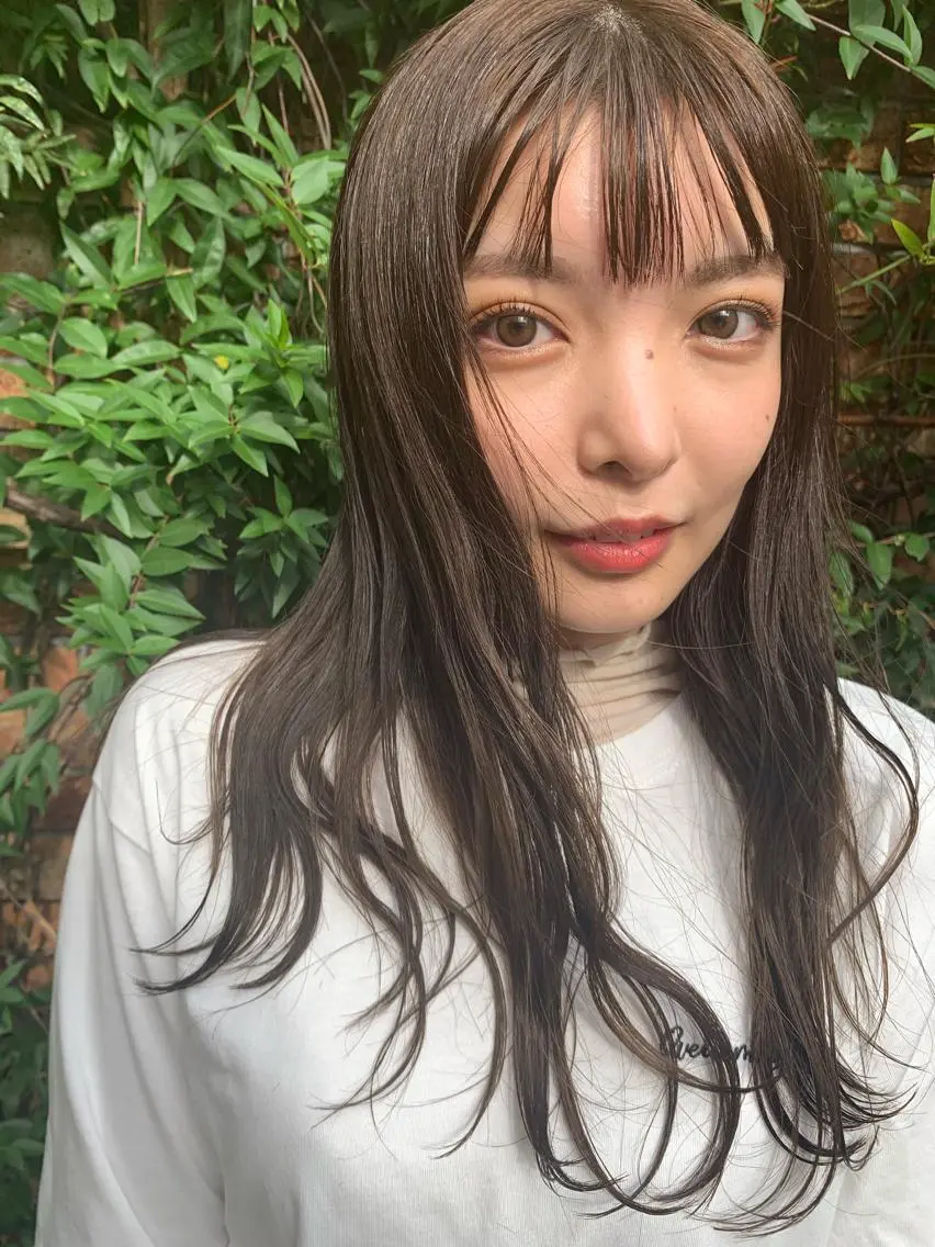 ロング カラー ベージュカラー 透明感カラー 《5月クーポン記 載中》小森祐希のヘアスタイル