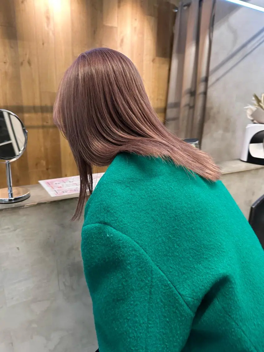 ミディアム カラー ヘアカラー トリートメント REINA☁️透明感 カラー/ぷつっと♡のヘアスタイル