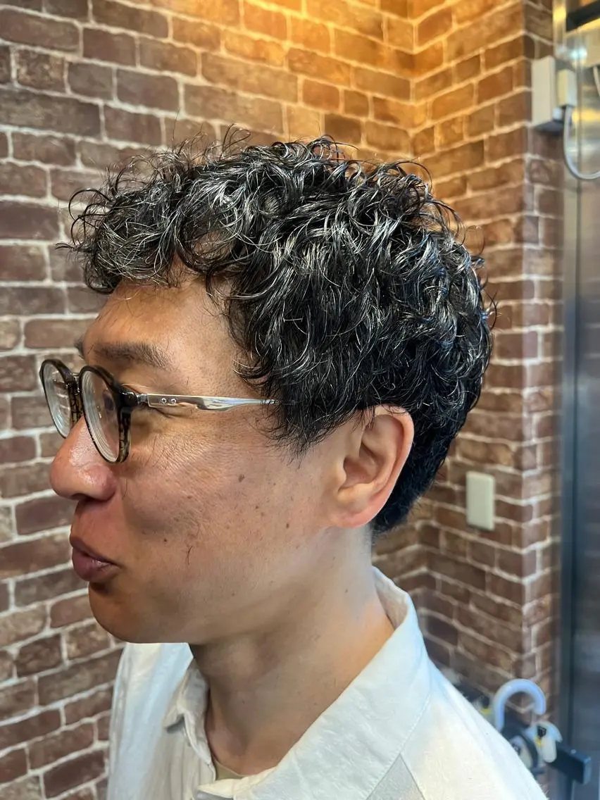 ショート カラー パーマ ヘアアレンジ メンズ キッズ ネイル マツエク・マツパ アイブロウ メンズブリーチ メンズハイライト メンズインナーカラー メンズ韓国風 ブリーチ カット パーマ 久木原 ゆりのヘアスタイル