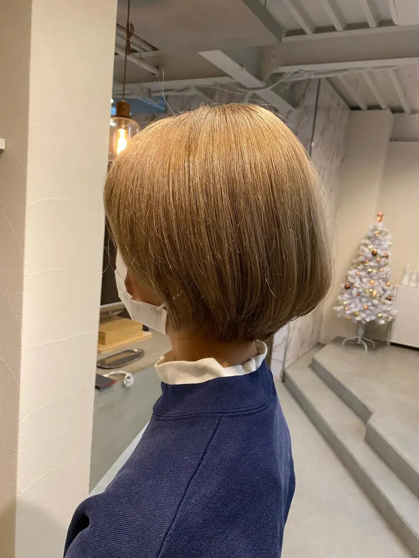 ショート カラー カット ヘアカラー トリートメント ハイトーン×似合わせ 🌱中川慎之介のヘアスタイル