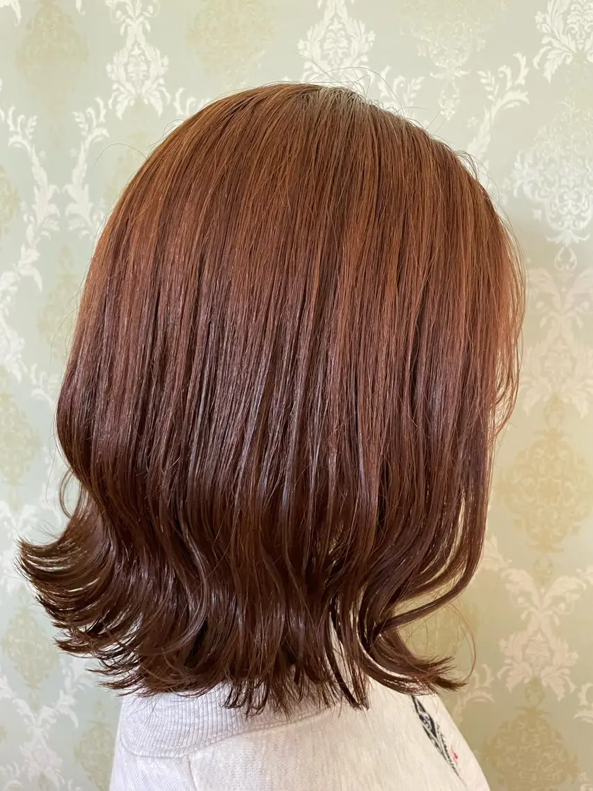 ミディアム カラー ブリーチ ブラウンカラー トリートメント EARTH中島 秋桜久のヘアスタイル