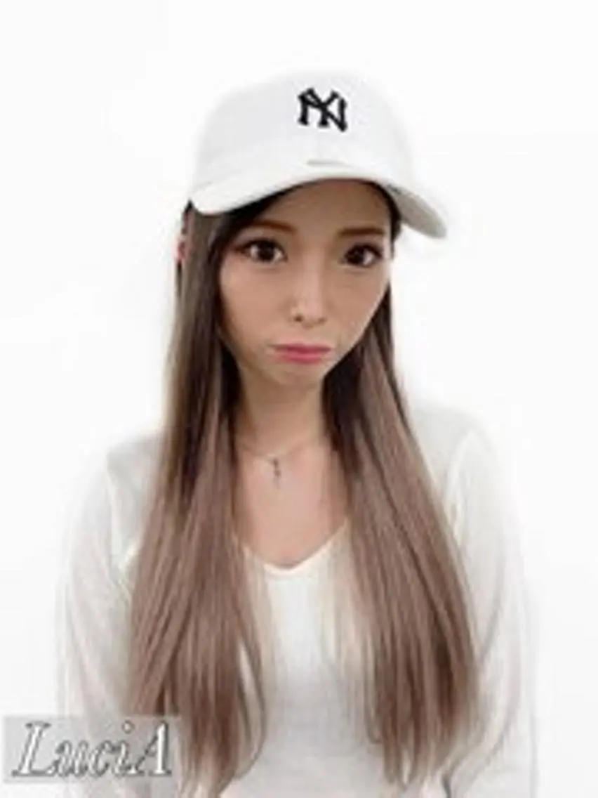 ロング ヘアアレンジ カラー シールエクステ 黒髪 ブリーチ デザインカラー ダブルカラー エクステ¥5000 LuciAカラーのヘアスタイル
