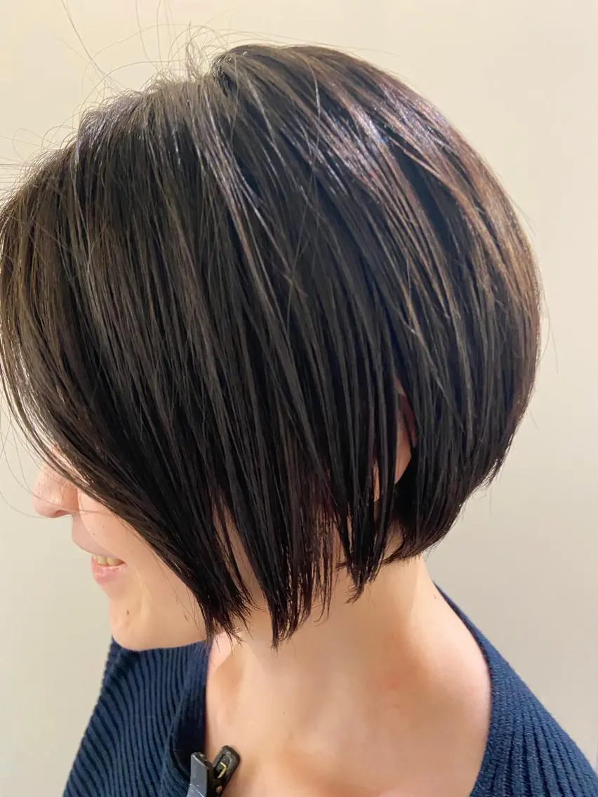 ショート ボブ 田中 あやなのヘアスタイル