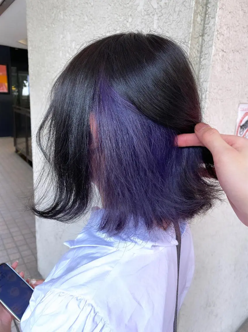 ロング カラー ヘアアレンジ 艶カラー/ハイトーン /レイヤーカットのヘアスタイル
