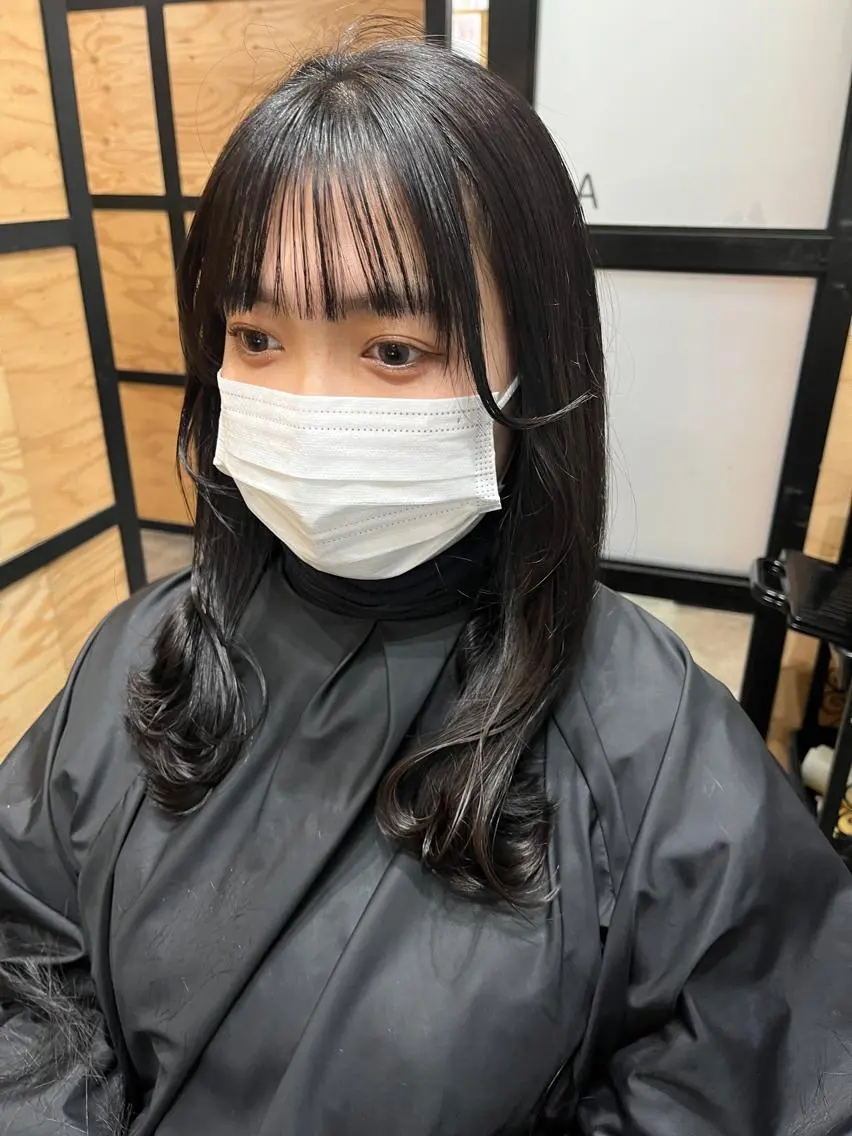 ロング カラー パーマ ヘアアレンジ メンズ キッズ ネイル マツエク・マツパ アイブロウ メンズブリーチ メンズハイライト メンズインナーカラー メンズ韓国風 ブリーチ 久木原 ゆりのヘアスタイル