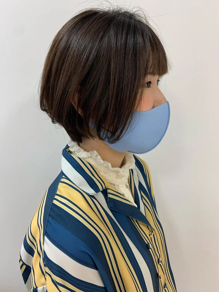 ショート カラー ヘアカラー トリートメント 顔まわりカット✄ ベージュカラー🧸のヘアスタイル