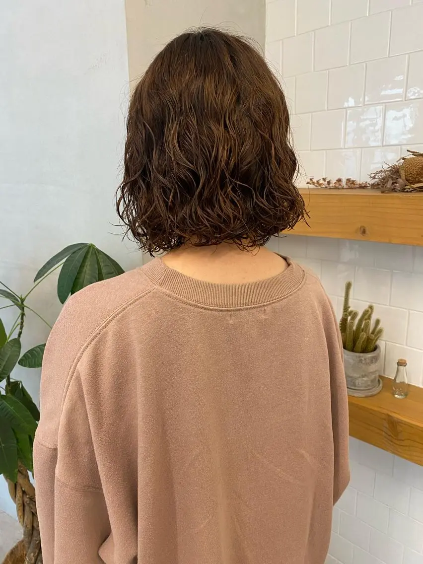 ミディアム カラー メンズ ミディアムパーマ メンズパーマ 、 、のヘアスタイル