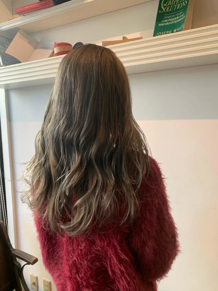 ロング ハイライト ヘアカラー トリートメント ヘッドスパ ヘアセット 大宮/山口 竣也のヘアスタイル