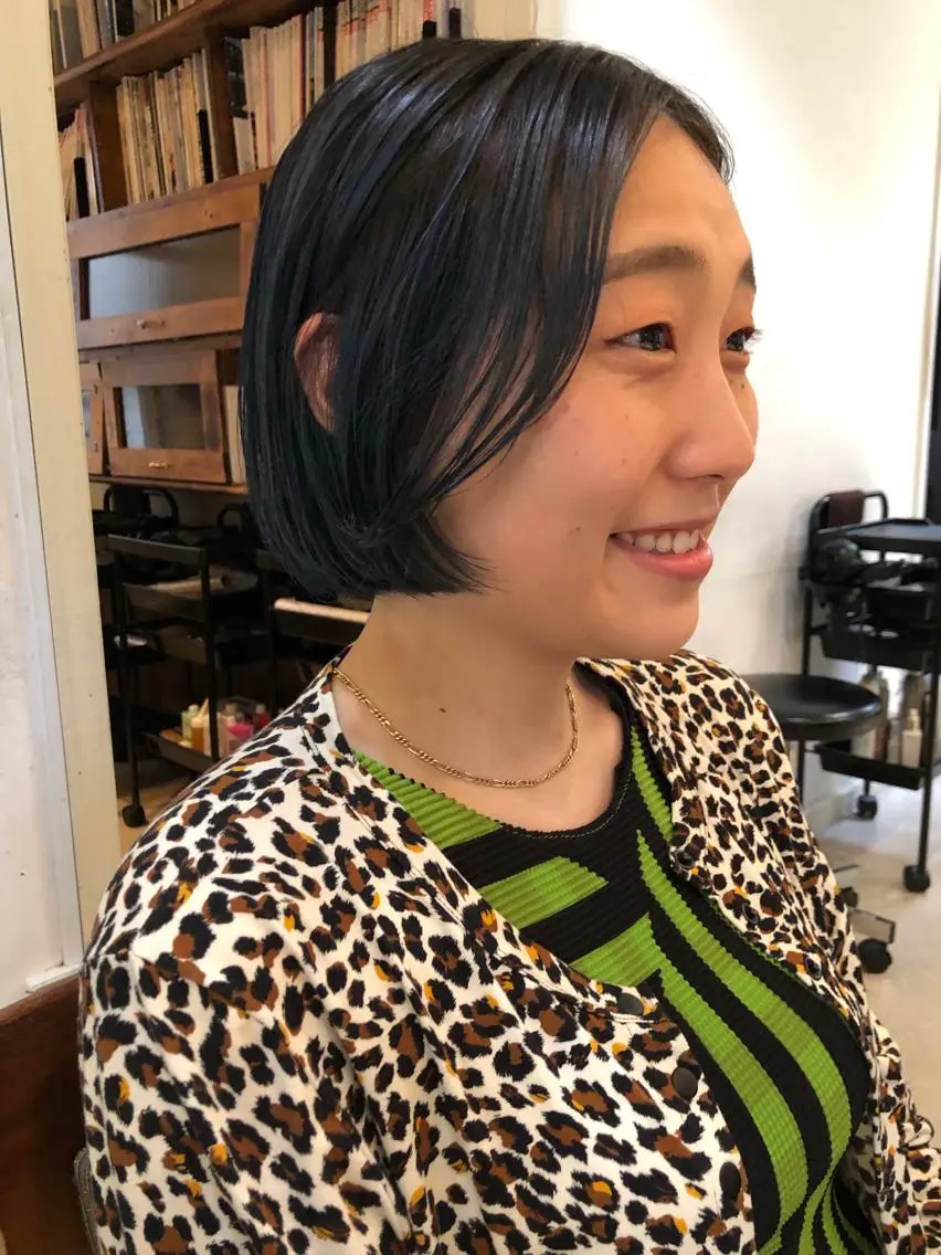 ショート カラー eri kinjoのヘアスタイル