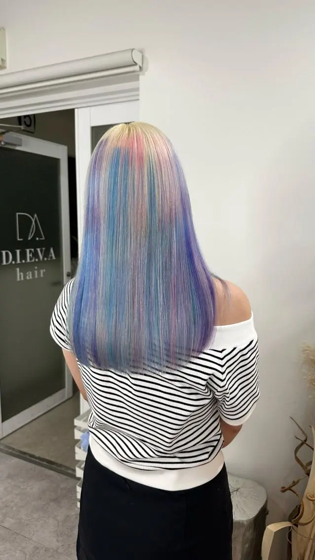 ミディアム カラー ヘアアレンジ ブリーチ ユニコーンカラー カット ヘアカラー トリートメント ✨錦糸町ブリーチ/ ホワイトカラー皇気✨のヘアスタイル