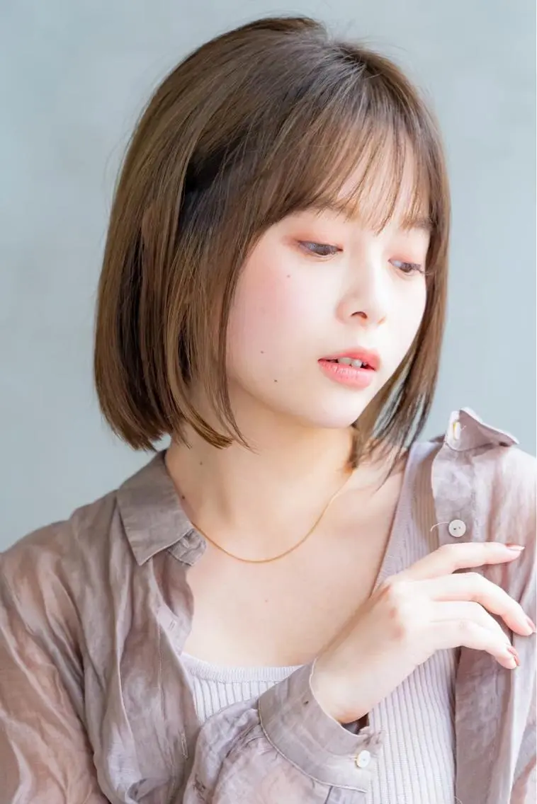 ミディアム カラー カット ヘアセット 新宿/韓国ヘア/ 髪質改善ストレートのヘアスタイル