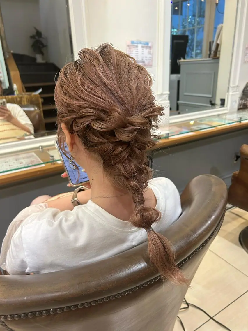 ヘアアレンジ lomalia moekaのヘアスタイル