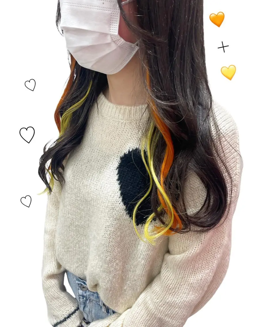 ミディアム カラー オレンジ イエローカラー エクステ 新宿駅近♡個室 ♡関口三都季🌜のヘアスタイル