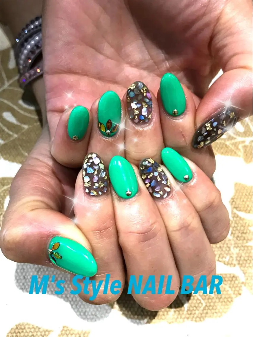ネイル グリーン ハンドネイル M's Style NAIL BARのネイルデザイン