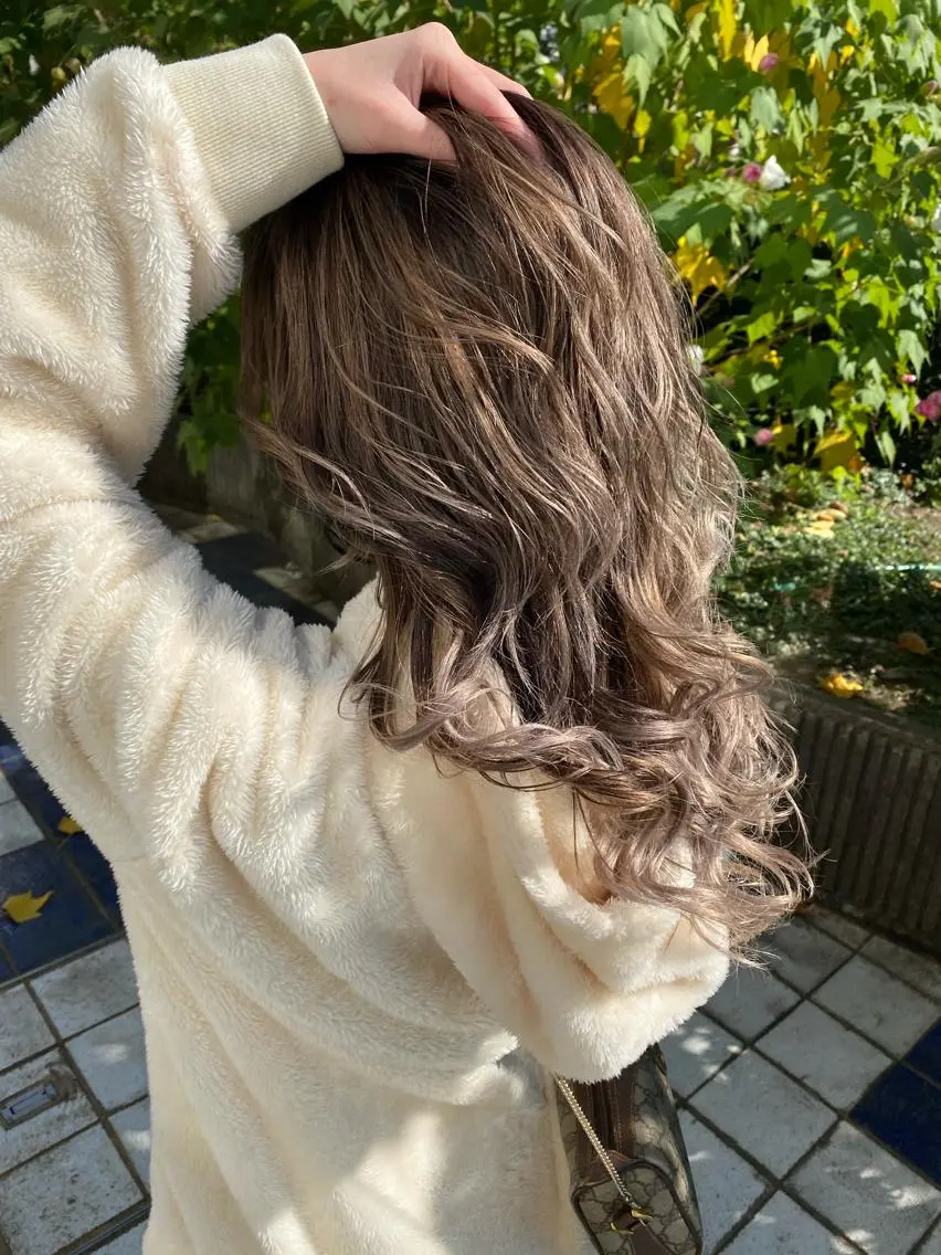 ロング カラー バレイヤージュ 隅中秀弥のヘアスタイル