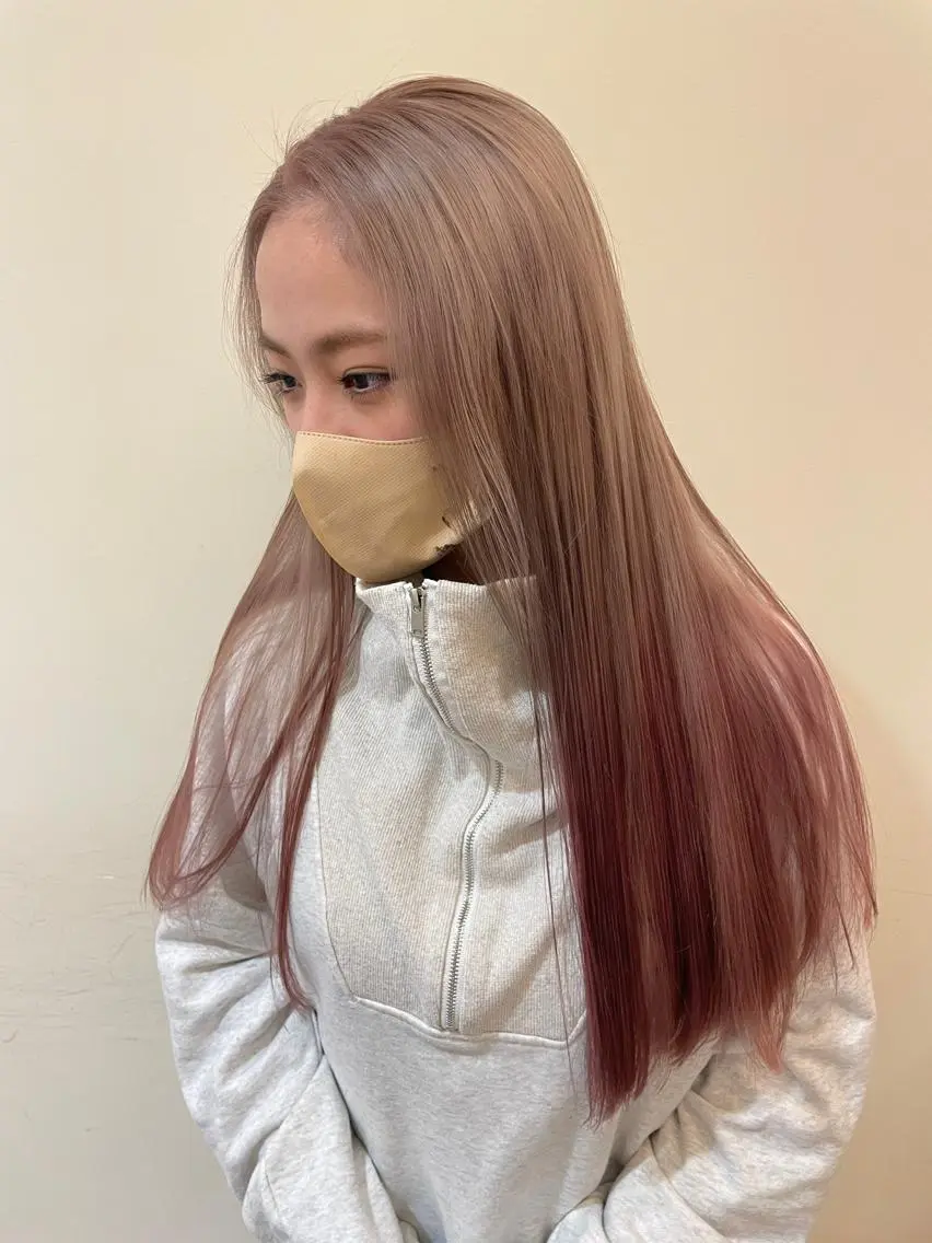 ロング 松田 アカリのヘアスタイル