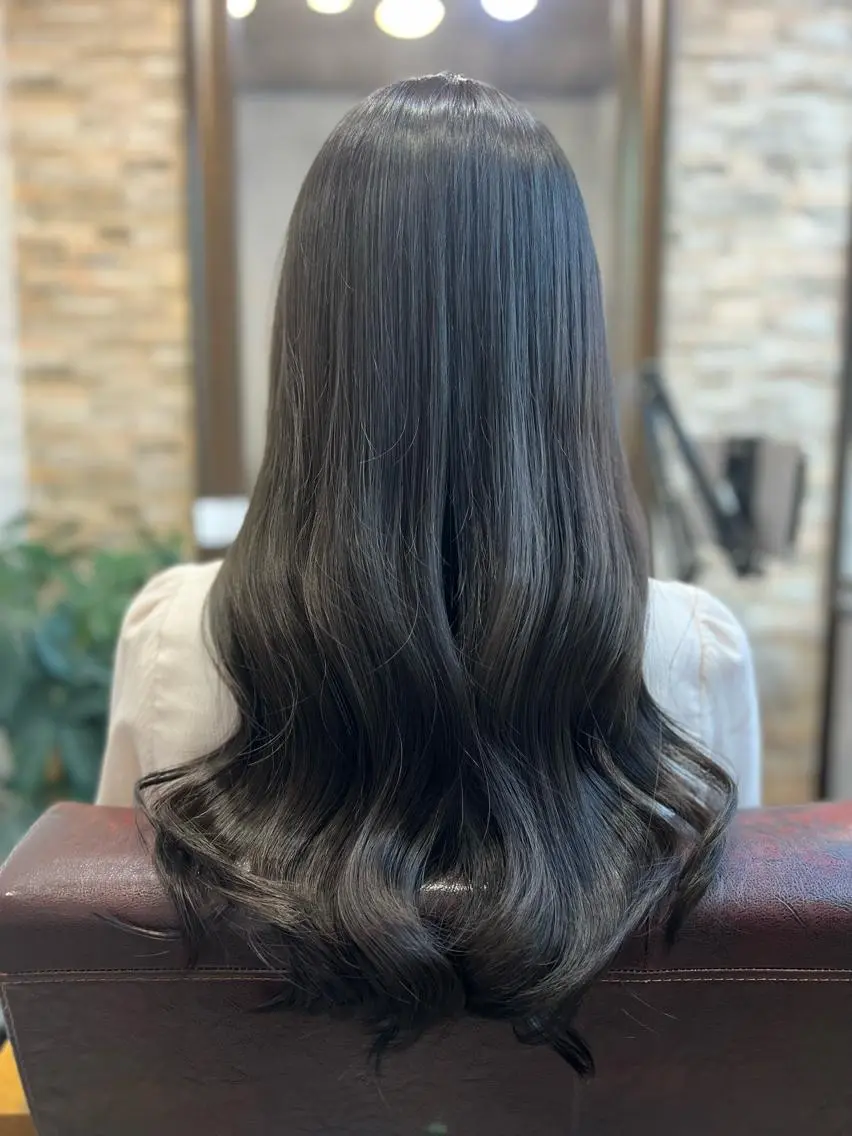 ロング カラー ダークグレー ダークグレージュ グレージュ 多賀 順平のヘアスタイル