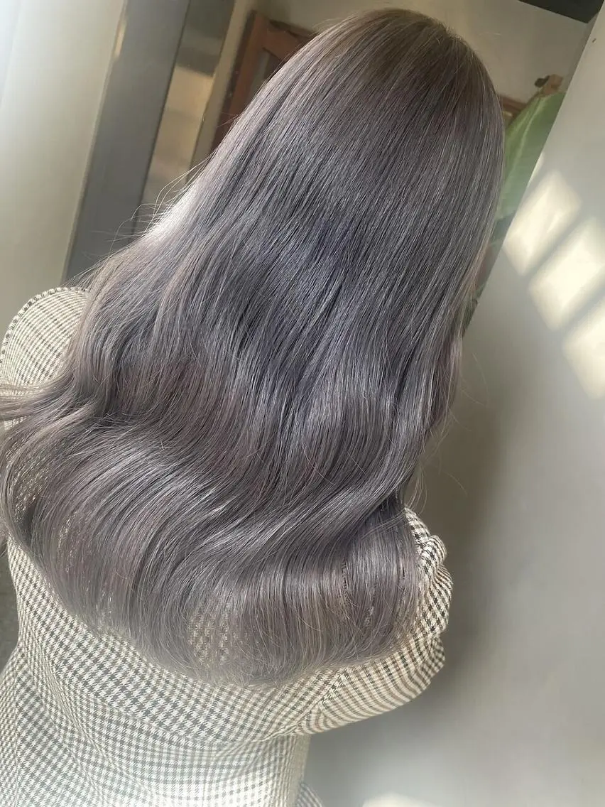 ロング カラー ブリーチ ブラウンカラー ショコラブラウン ダブルカラー ブリーチなしカラー TIGRE kamitoriのヘアスタイル