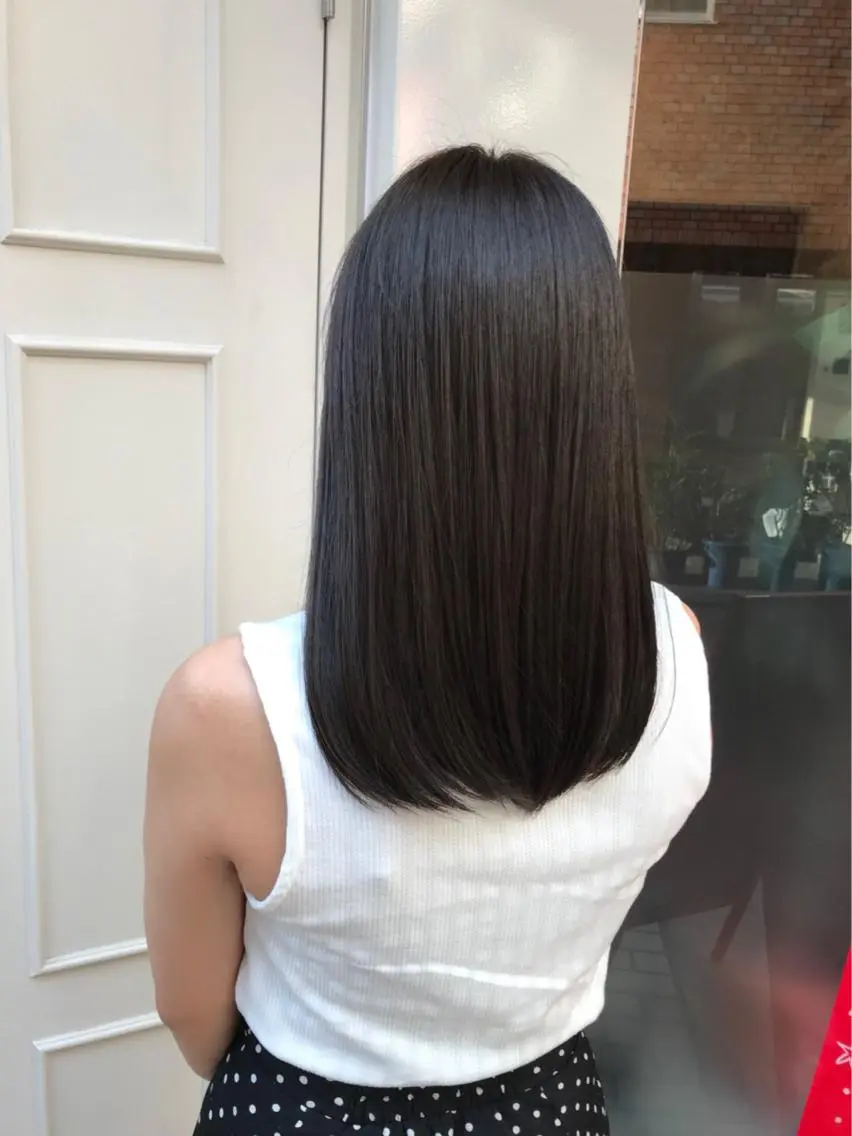 ミディアム カラー ブルーカラー ブルージュ Blanco Color&Careのヘアスタイル