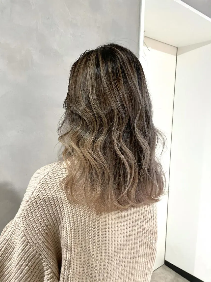 ミディアム カラー 縮毛&髪質改善 TAIGAのヘアスタイル