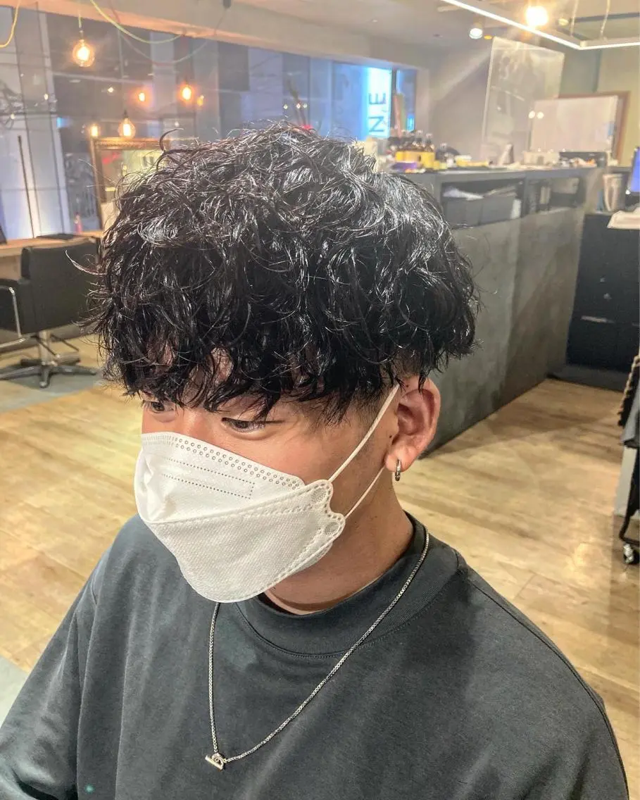 メンズ カット パーマ SCENEbyRAD helmのヘアスタイル