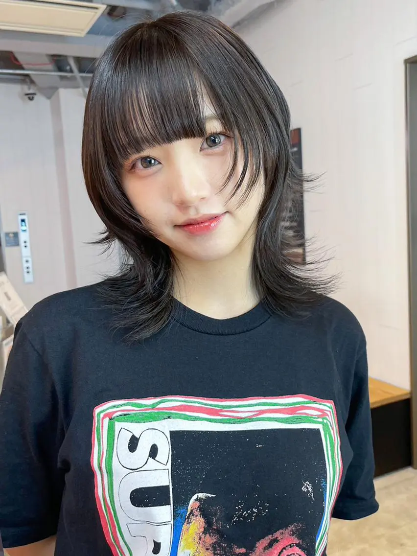 ショート カラー レイヤーカット ウルフカット ウルフレイヤー ITbyALBUM 八王子店のヘアスタイル