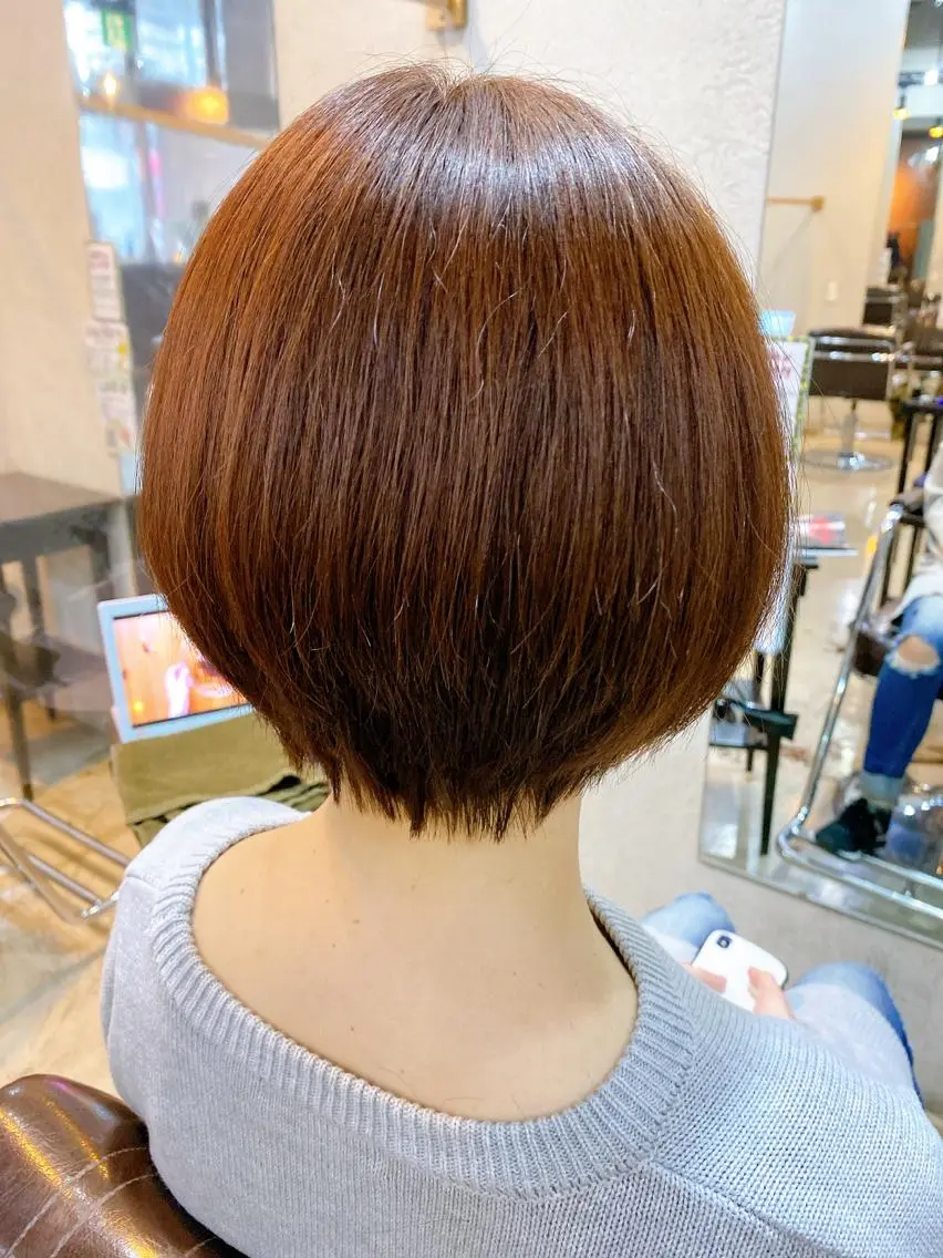 ショート カラー ショートボブ ベージュカラー ピンクカラー ピンクベージュ ボブ カット ヘアカラー 桜田 修未のヘアスタイル