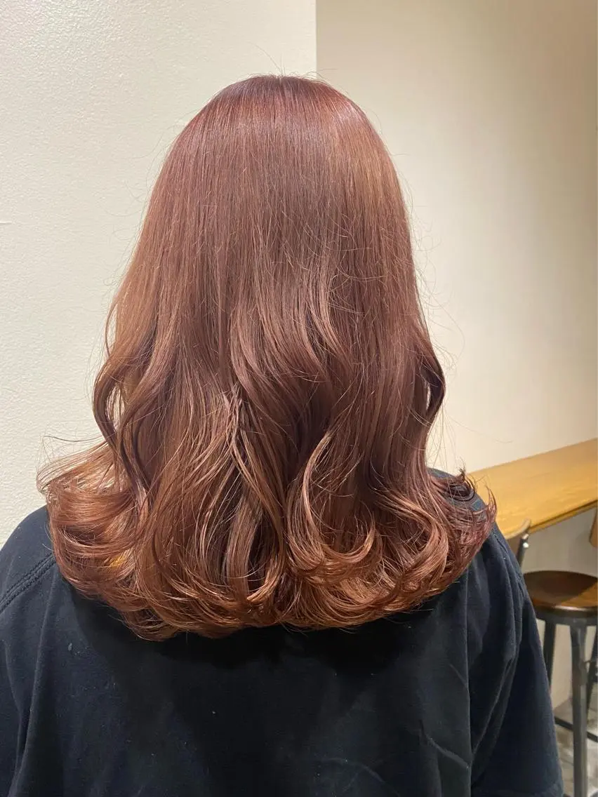 ミディアム KAREN🕊️ 大宮美容室のヘアスタイル