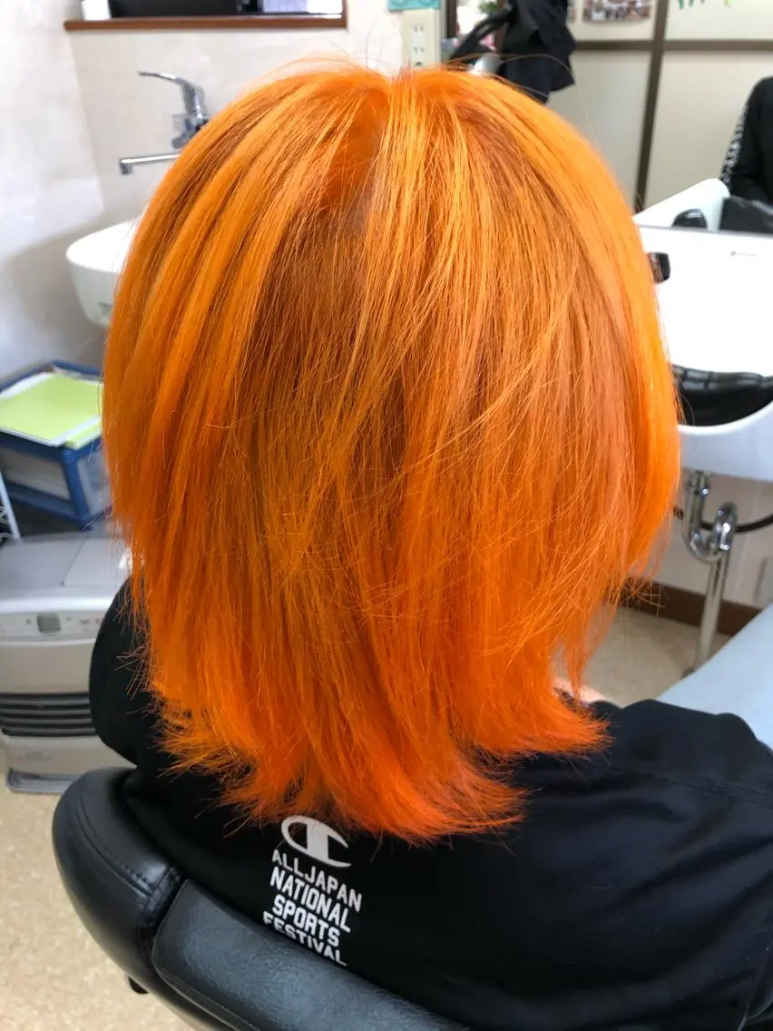 カラー ブリーチ 石塚 浩のヘアスタイル
