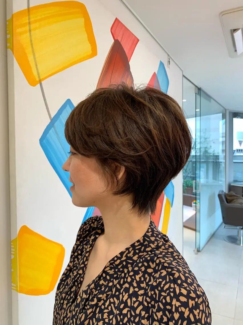 ショート カラー ハンサムショート ベージュカラー ハイライトカラー ハイライト ショートヘア 中尾 文哉のヘアスタイル