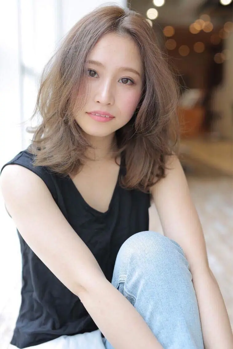 ミディアム カラー パーマ アッシュ ヘアカラー ✖️リーアキト LEEAKITO✖️のヘアスタイル