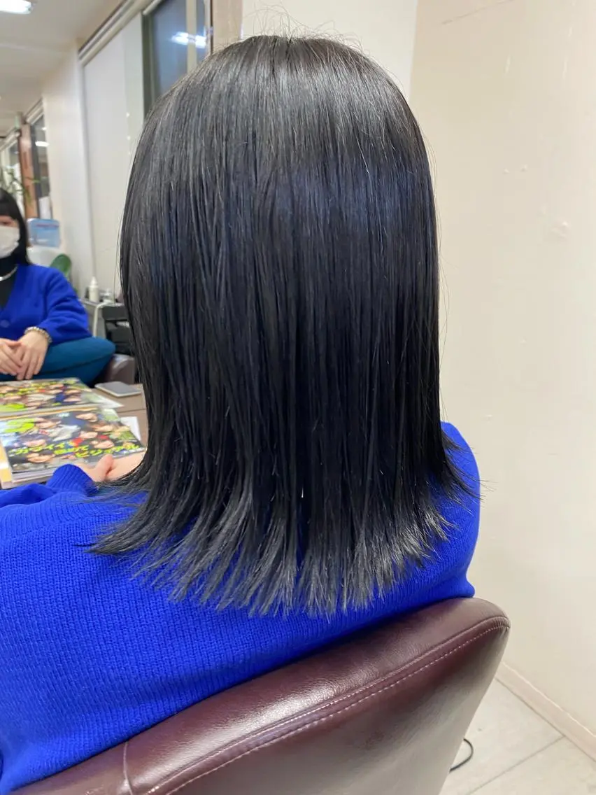 ミディアム カット ヘアカラー 月野涼風 /レイヤーカットのヘアスタイル
